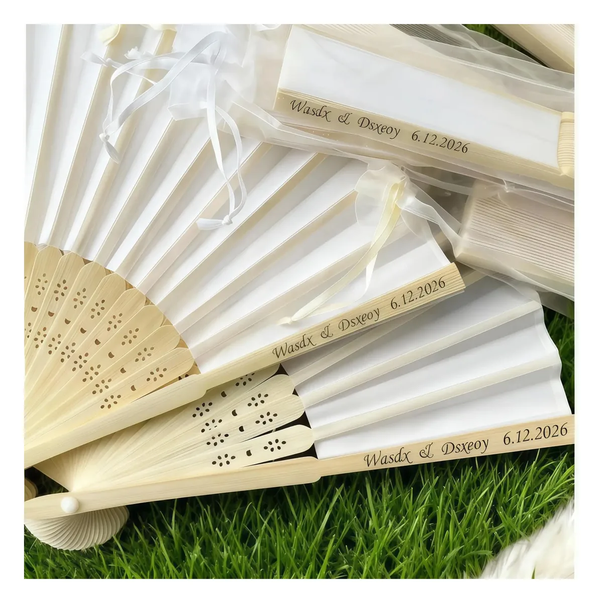 Abanico de boda blanco personalizado, seda y bambú, bolsa de organza — personalizado con tu logo